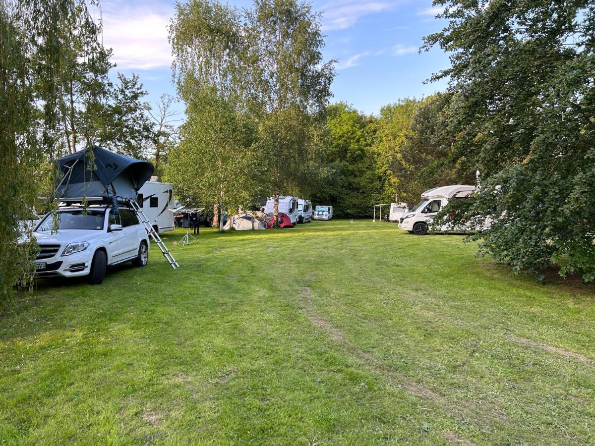 Bed and Breakfast Les Rivieres Caumont-sur-Orne Exterior foto